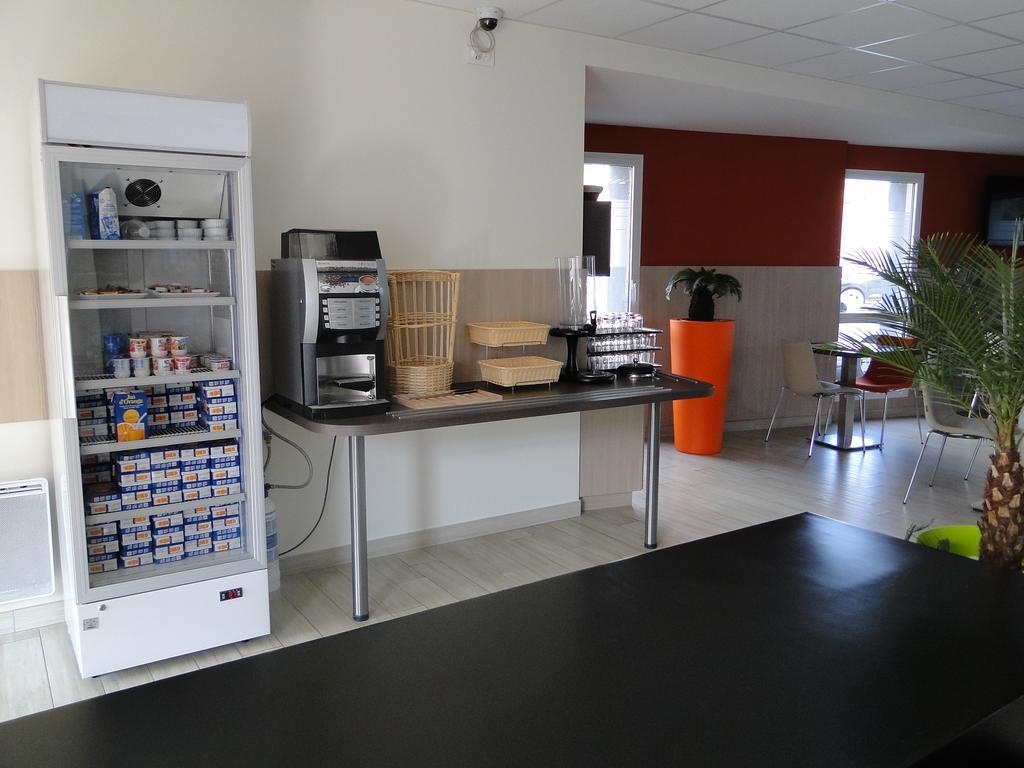 The Originals Access, Hotel Cholet Gare Buitenkant foto