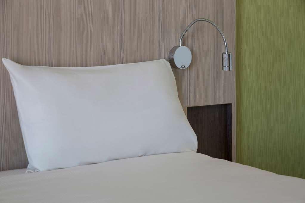 The Originals Access, Hotel Cholet Gare Kamer foto