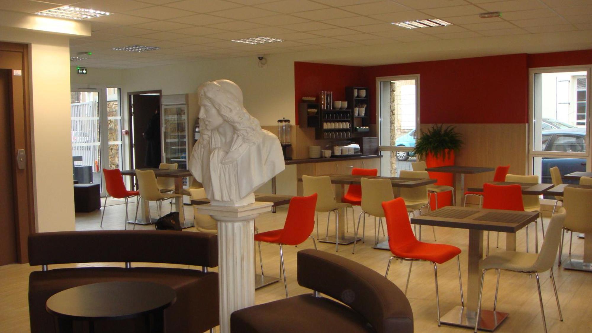 The Originals Access, Hotel Cholet Gare Buitenkant foto